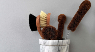De 5 oversete, men uundværlige rengøringsværktøjer til dit hjem - Simple Goods