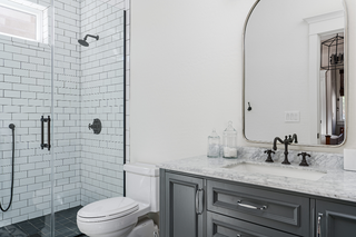 Guide til at holde dit toilet rent og frisk - miljøvenlig rengøringsmidler til toilettet - Simple Goods