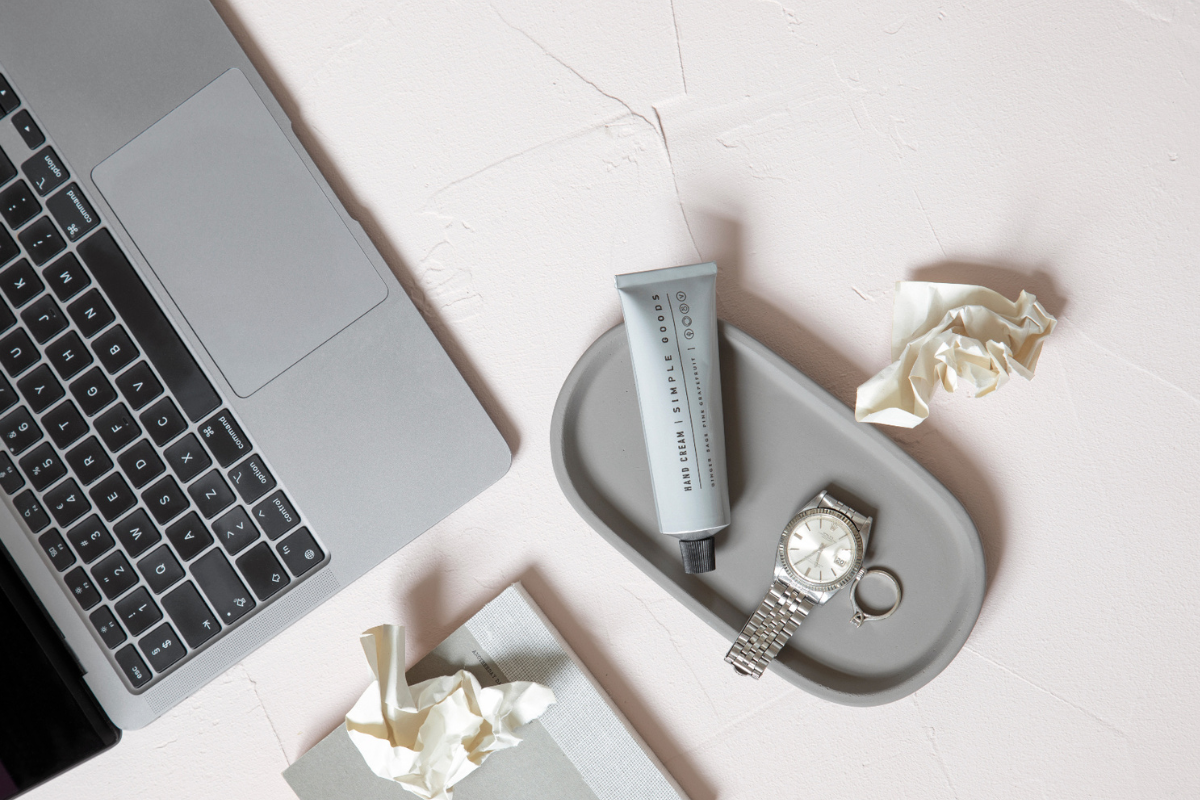 Håndcreme til tasken med naturlige og økologiske ingredienser | Simple ...